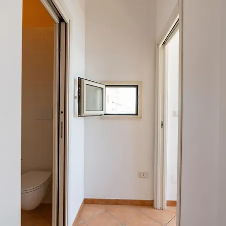 Guesthost - Bright Harbor View Flat In * Bisceglie