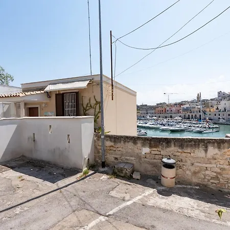 Guesthost - Bright Harbor View Flat In Apartamento