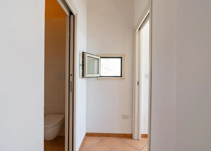 Guesthost - Bright Harbor View Flat In * Bisceglie