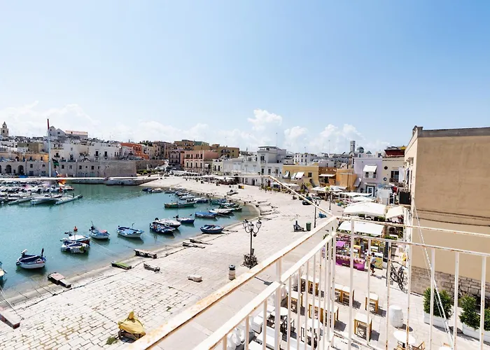 Guesthost - Bright Harbor View Flat In * Bisceglie